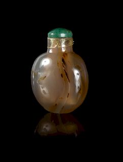 A Chinese Agate Snuff Bottle
Height 1 7/8 in., 5 cm.