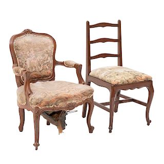 Juego de sillón y silla. Siglo XX. Estructura de madera. Consta de: Sillón. Respaldo y asiento en textil tipo gobelino. Pz: 2