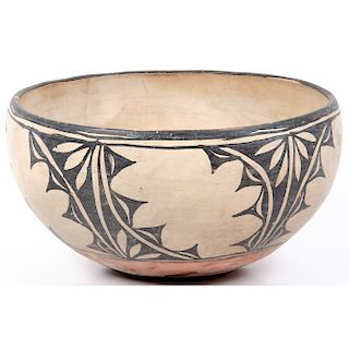 Kewa Pottery Dough Bowl, From The Harriet and Seymour Koenig Collection, New York