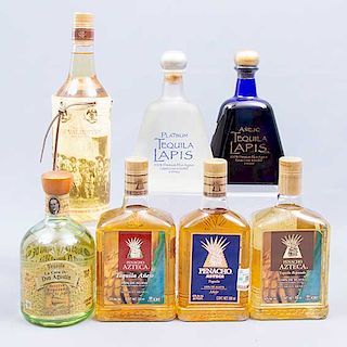 Tequila Reposado Premium.  La cava de don Agustin, Los Valientes, Penacho Azteca y Lapiz. Total de piezas: 7.
