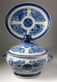 Chinese Export Porcelain Blue Fitzhugh Oval Soup Tureen, Cover, and Stand