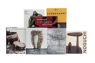 Libros sobre Escultores, Claes Oldenburg: An Anthology / Homenaje: Negret Escultor / Pablo Atchugarry: "Soñando la Paz"... Piezas: 7.