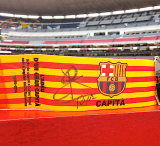 Gafete del último partido de Carles Puyol con el Barca – “El adiós de un gran capitán”