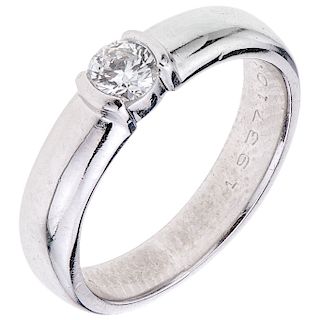 DE LA FIRMA TIFFANY & CO., TIFFANY KEYS COLLECTION diamond platinum solitaire ring