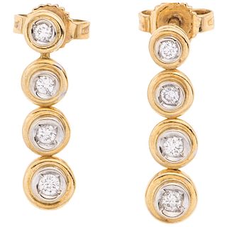 A diamond 18K yellow gold pair of earrings. 