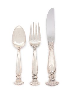 An American Silver Partial Flatware Service
R. Wallace & Sons Mfg. Co., Wallingford, CT, 20th Century
Romance of the Sea pattern, comprising:1 dinner 