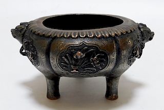 Chinese Qing Dynasty Bronze Tripod Censer