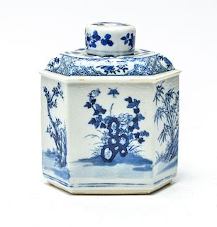 Chinese Blue & White Porcelain Tea Caddy