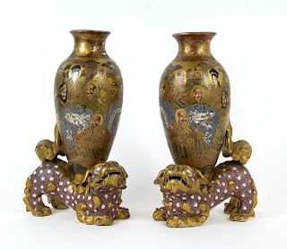 A Fine Pair of Kinkozan 'Komainu' Vases.