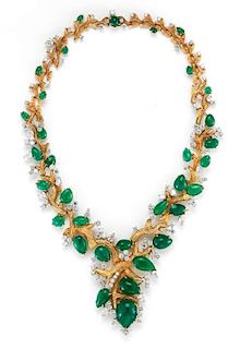AN EMERALD, DIAMOND AND GOLD NECKLACE