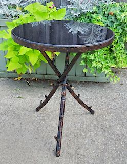 METAL CIRCULAR MARBLE TOP ACCENT TABLE