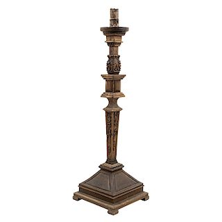 CANDLESTICK. MEXICO, CIRCA 1900. NEOCLASSICAL Style. Carved wood with vegetal motifs. With golden details in the base. 63 in tall
