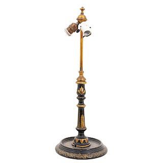 TABLE LAMP. MEXICO, BEGINNING OF THE 20TH CENTURY. Ebonized wood with golden details. Electrified for three lights. 48.8 in tall