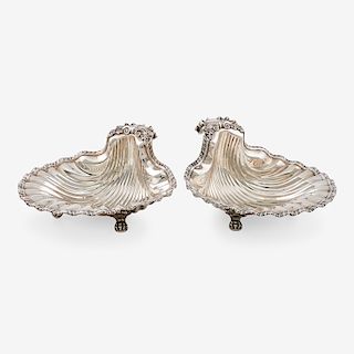 PAIR OF AMERICAN STERLING SILVER SHELL-FORM DISHES