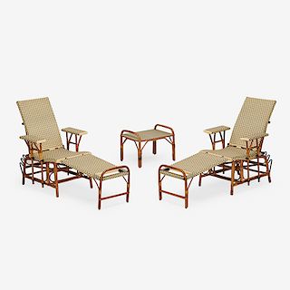 MAISON DRUCKER PAIR OF ADJUSTABLE LOUNGERS AND TABLE