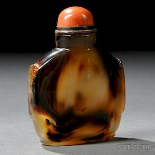 Agate Snuff Bottle with Coral Stopper