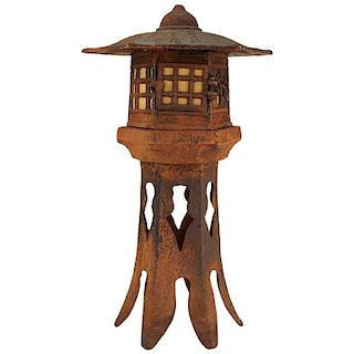 Asian Style Pagoda Cast Iron Table Lamp