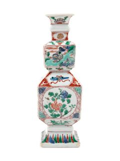 A Chinese Famille Verte Porcelain Double-Gourd Vase 