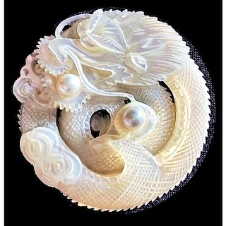 SCARCE LARGE PEARL DRAGON BUTTON WITH CULTURED PEARLS