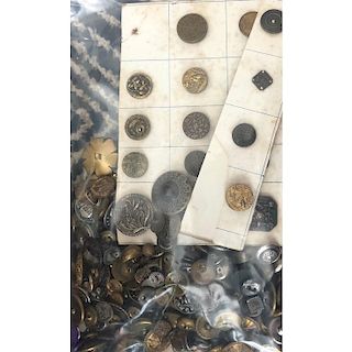 HEAVY BAG LOT OF ASSORTED METAL BUTTONS