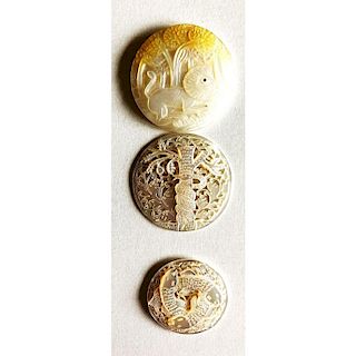 3 CARVED BETHLEHEM PEARL BUTTONS INCL.A PIERCED 3 FISH
