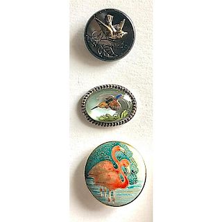 3 LARGE ASSORTED BIRD-ASSORTED MATERIAL BUTTONS