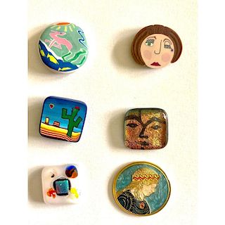 CARD OF DIVISON 3 BUTTONS IN ASSORTED MATERIALS