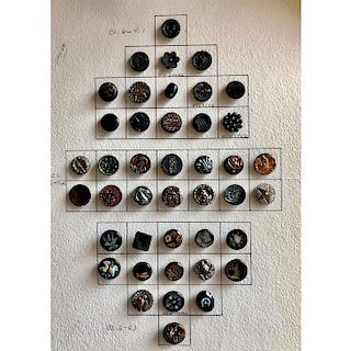 CARD OF SMALL DIVISION 1 ASSORTED BLACK GLASS BUTTONS