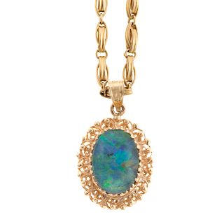 A Vintage Opal Pendant & Chain in 14K & 10K Gold