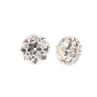 A Pair of Matched .80ctw Round Brilliant Diamonds