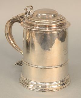 George II silver tankard, worn marks, date letter 1706, repair to handle. height 7 inches, 22.8 troy ounces. Provenance: Tillou Gallery circa 1970.