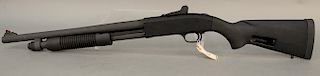 Mossberg shotgun model M590A1 pump action, 12 gauge barrel length 18 inches, sn: 486 9442 (540).