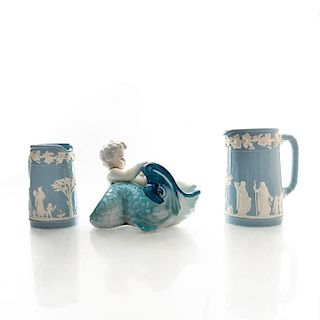 2 WEDGWOOD QUEENSWARE PITCHERS AND FIGURINE