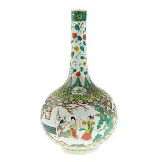 Chinese Export Famille Verte Long Neck Vase