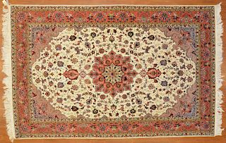 Fine Tabriz Rug, Persia, 6.6 x 9.11