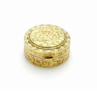 Estate 14k Gold  28mm Hand Engraved Pill Box