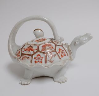 18C Handled, Lidded Export Porcelain Turtle Teapot