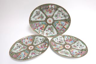 Set of 3 Rose Medallion Graduated Platters