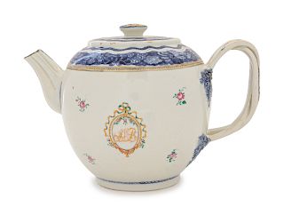 A Chinese Export Porcelain Teapot