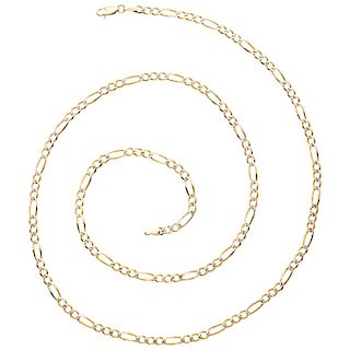 A yellow gold 14 K necklace.