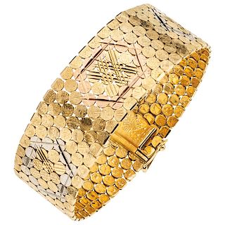 An Italian design yellow, white and pink gold 18K bracelet.
