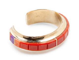 Victor Beck
(Dine, b. 1941)
Yellow gold, turquoise, and coral cuff bracelet