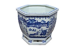 Antique Chinese Porcelain Blue/White Planter