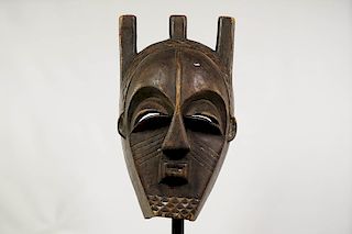 Biombo Horned Face Mask 13"