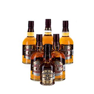 Chivas Regal. 12 Años. Blended. Scotch Whisky. Piezas: 6. Una en presentación de 375 ml.
