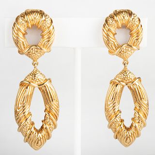 Pair of Vintage 18k Gold Pendant Earclips