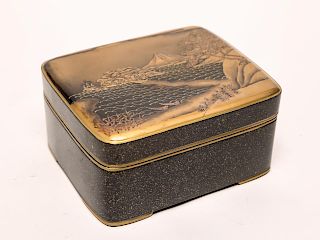 Japanese Gilt & Black Lacquer Box