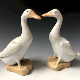 A PAIR OF CHINESE ANTIQUE  WHITE PORCELAIN DUCK