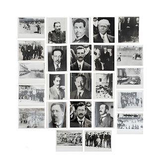 Lote de 24 reproducciones fotográficas. Algunas provenientes del archivo Casasola. México. SXX. Temas de la Revolución, Centenario, etc