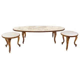 Lote de 3 mesas. SXX. Elaboradas en madera. Consta de: mesa de centro y 2 mesas auxiliares. Con cubiertas tipo ónix. 40 x 160 x 63 cm.